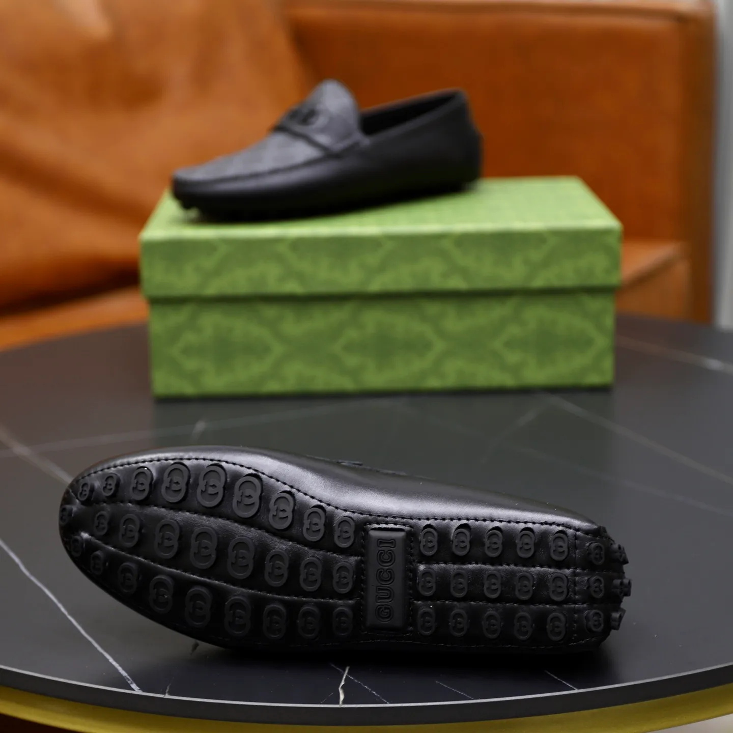 Ex-factory price: 460💰[GUCCI] Gucci ⚠️High-end men’s driving and pedal series ⚠️38-44 (customized for 45) ⚠️All original cowhide leather! Thick and soft! Made entirely of calfskin lining! Rubber sheet anti-slip beanie sole! Three-dimensional package technology! Fashionable and classic! Handicrafts! Original high quality! Feel free to compare!